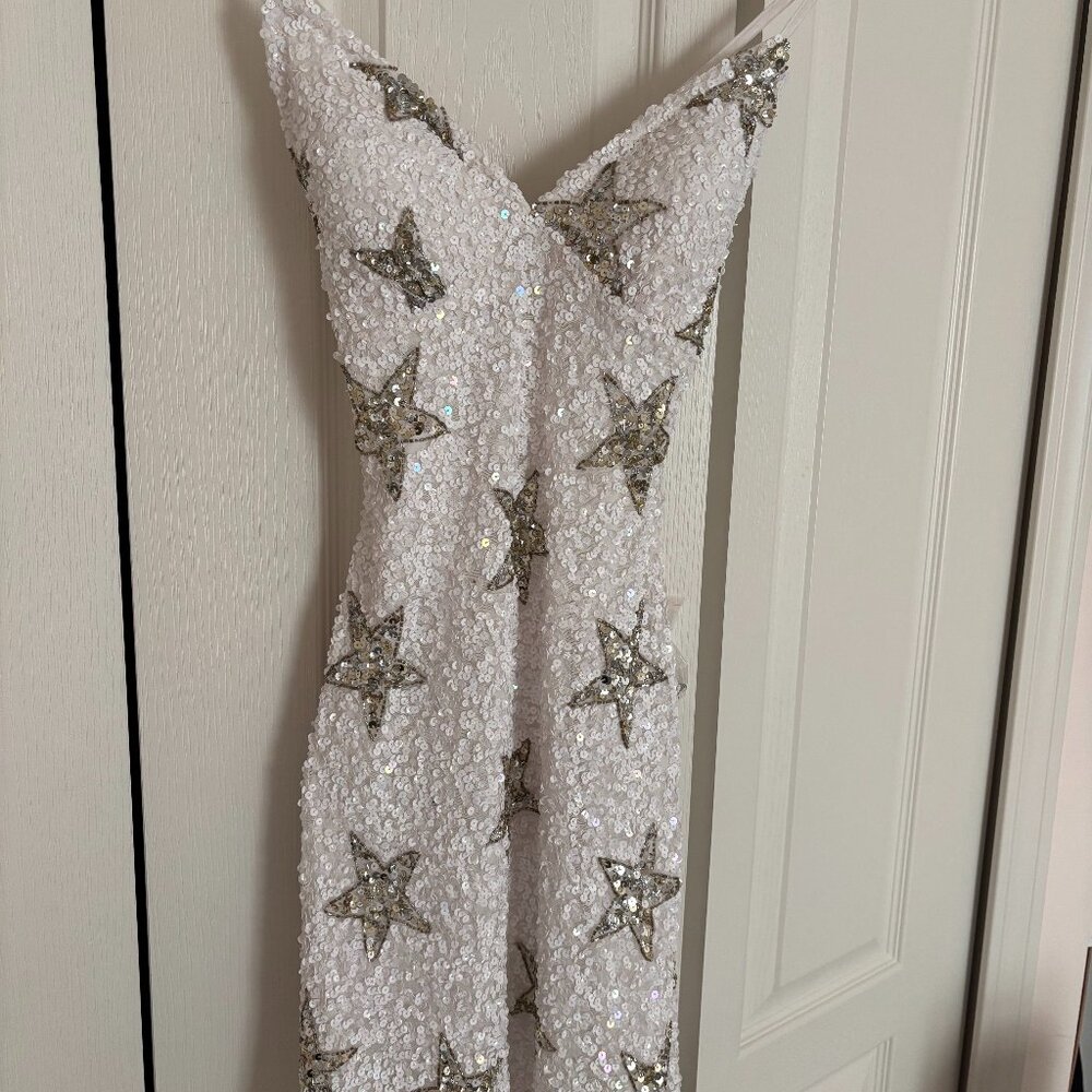 GIPPER PROM SIZE 0 WHITE HOCO DRESS